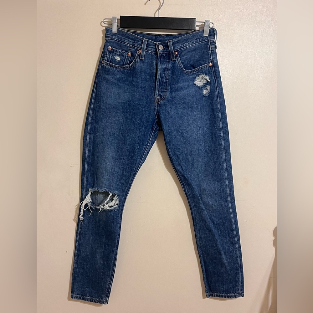 Ladies Levi’s 501 Skinny Distressed Jeans Size 26